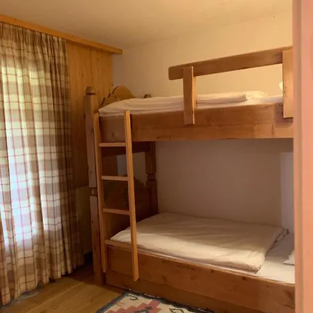 Apartament Route De La *